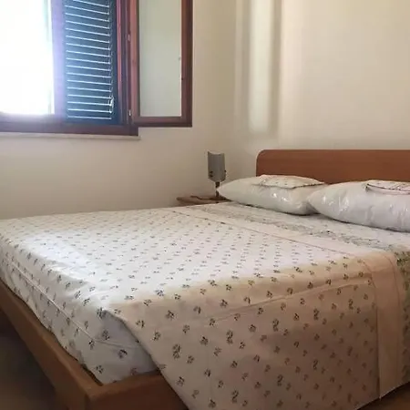 Holiday home Licasedimare *